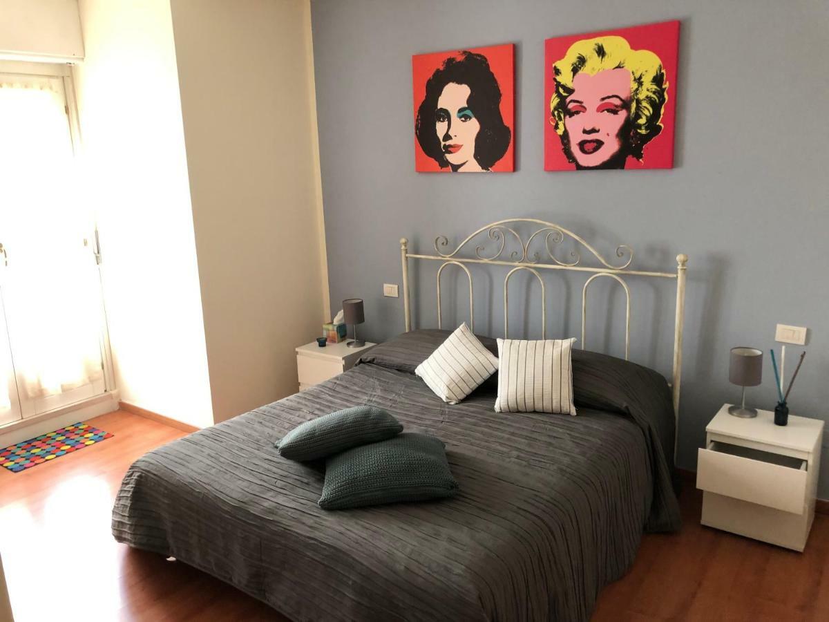 Irides Rooms A Un Passo Dai Parchi Divertimento Lazise Exterior foto